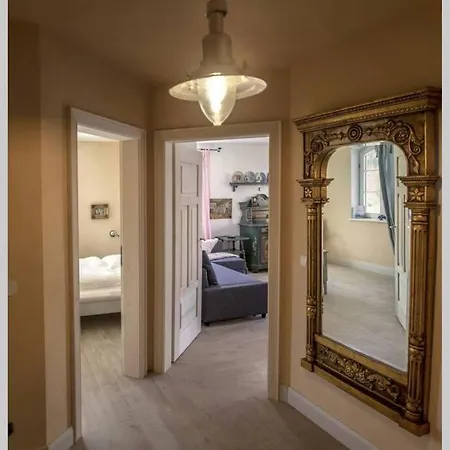 Ferienwohnung In Seenaher Kuenstlervilla In Gstadt Gstadt am Chiemsee Buitenkant foto