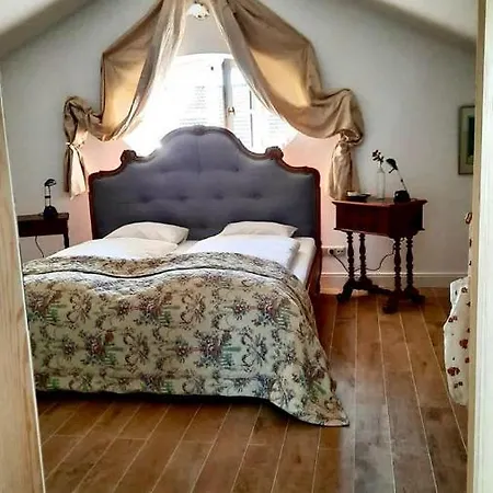 Ferienwohnung In Seenaher Kuenstlervilla In Gstadt Gstadt am Chiemsee Kamer foto