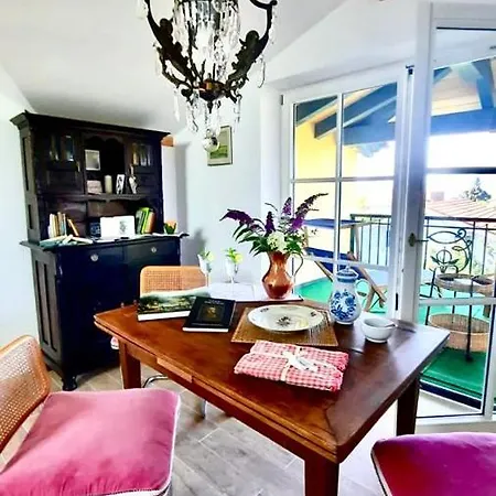 Ferienwohnung In Seenaher Kuenstlervilla In Gstadt Gstadt am Chiemsee Buitenkant foto